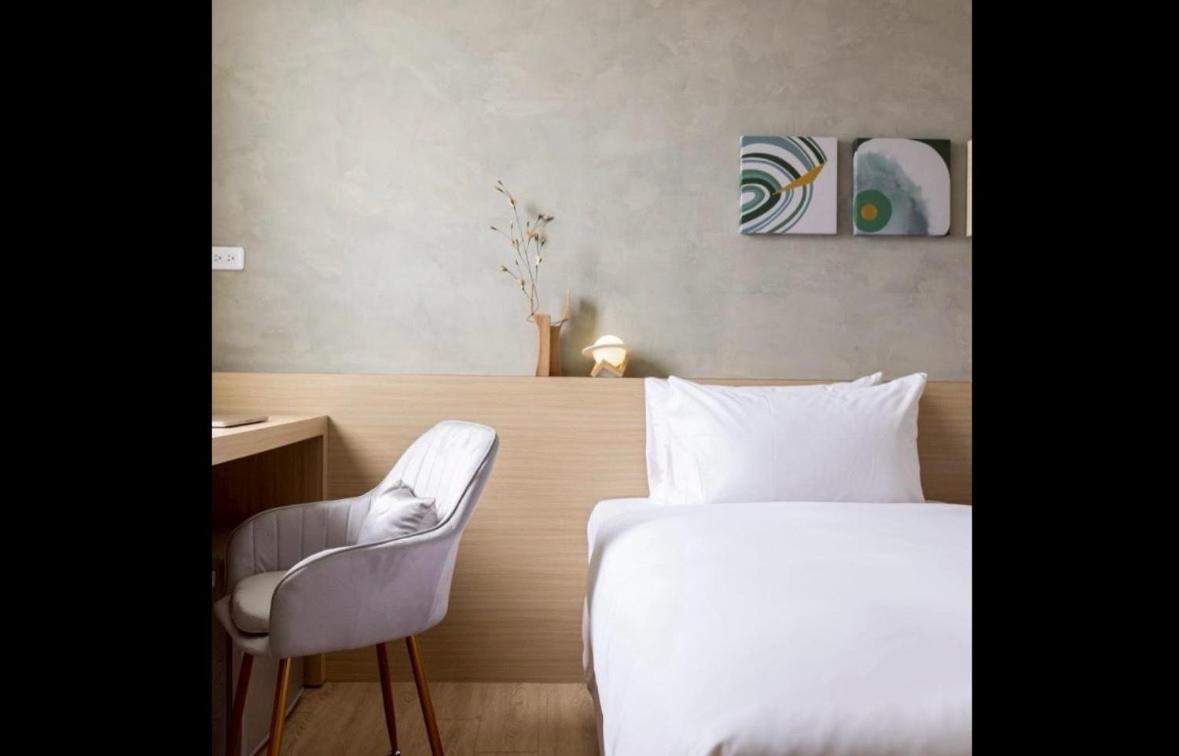 P Inn Tainan Bagian luar foto